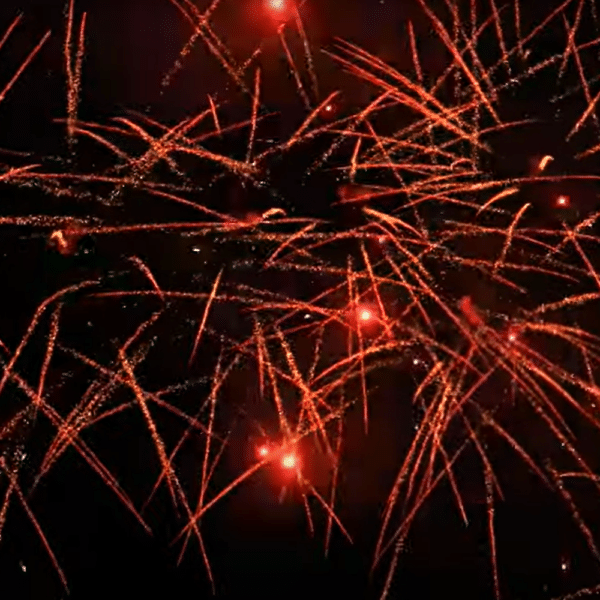 Feu d'artifice automatique 196 tirs VIP Or et Argent avec touche rouge pour illuminer votre soirée