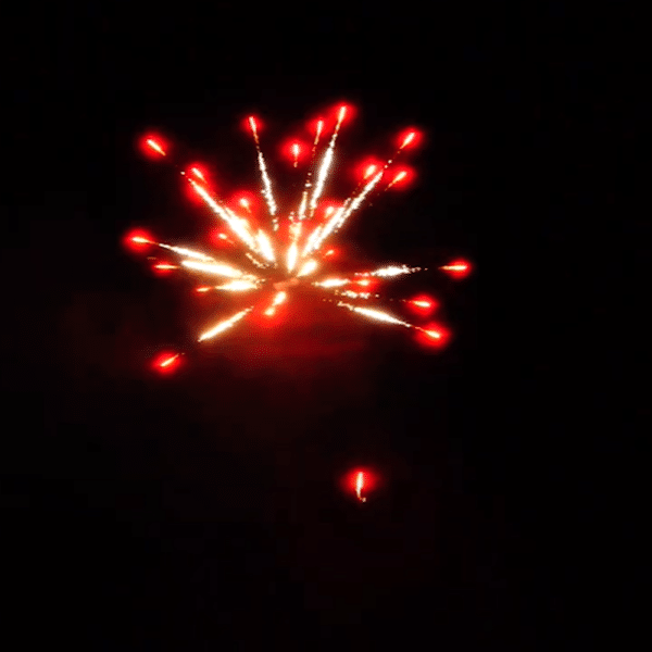 Feu d'artifice automatique FIRE CLUB KUNTAO 200 tirs 110 secondes bombe d'artifice rouge